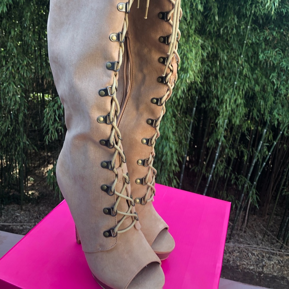 Shoe dazzle heeled lace up boot